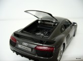 MAISTO 1:24 Audi R8 V10 Plus 2015