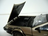 SUN STAR 1:18 Delorean DMC "Back to the future"