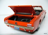 MOTOR MAX 1:18 Ford Mustang Convertible 1964