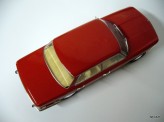 MODEL CAR GROUP 1:18 BMW 2000 1966