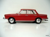 MODEL CAR GROUP 1:18 BMW 2000 1966