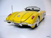 MOTOR MAX 1:18 Chevrolet Corvette Cabriolet 1958