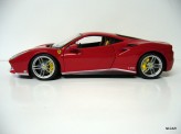 BBURAGO 1:18 Ferrari 488 GTB