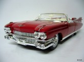 MAISTO 1:18 Cadillac Eldorado Biarritz 1959